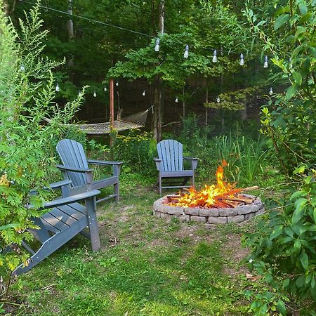 Cozy Cottage With Jacuzzi And Fire Pit And Reading Nook! Livingston Manor Экстерьер фото