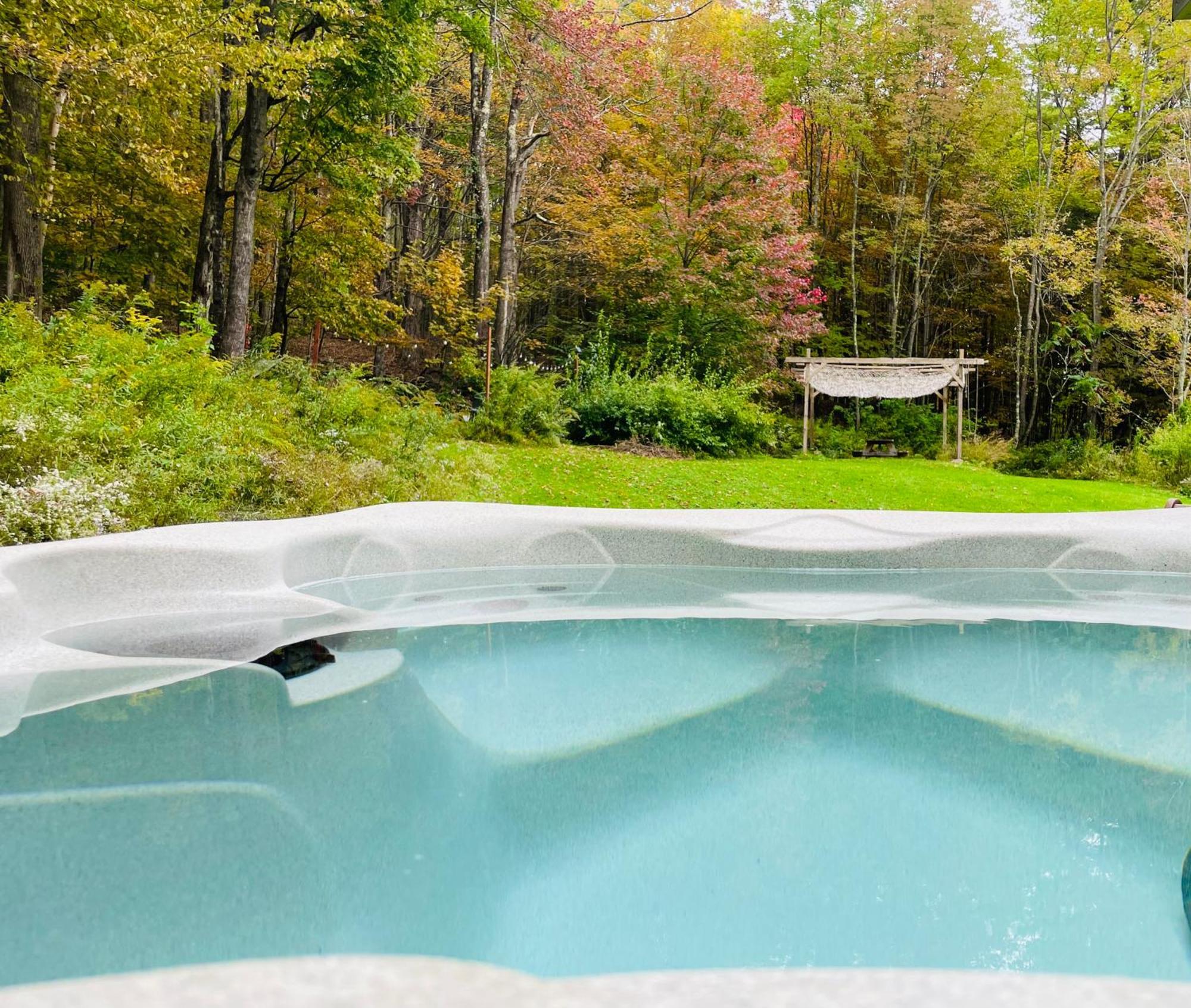 Cozy Cottage With Jacuzzi And Fire Pit And Reading Nook! Livingston Manor Экстерьер фото