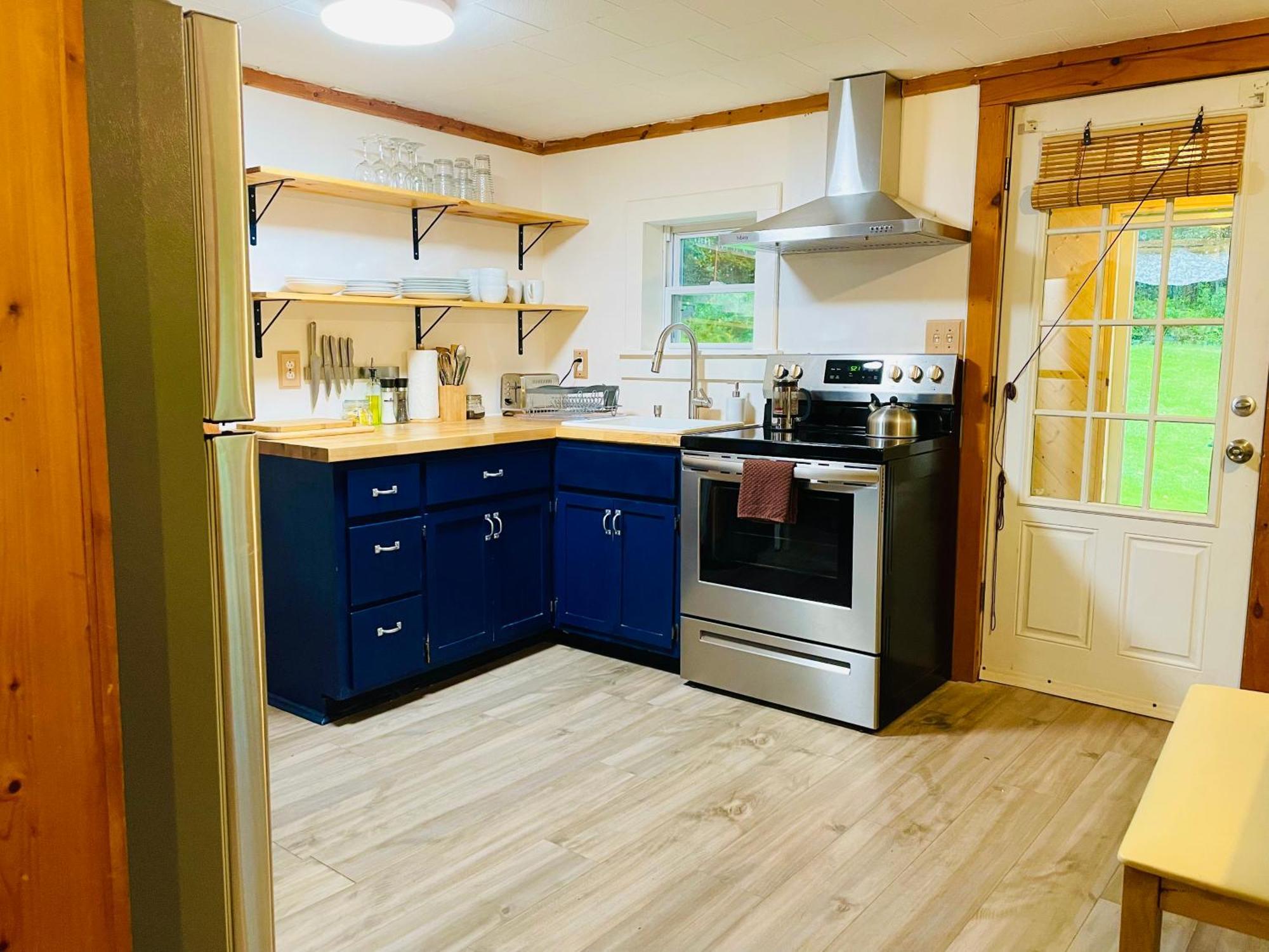 Cozy Cottage With Jacuzzi And Fire Pit And Reading Nook! Livingston Manor Экстерьер фото