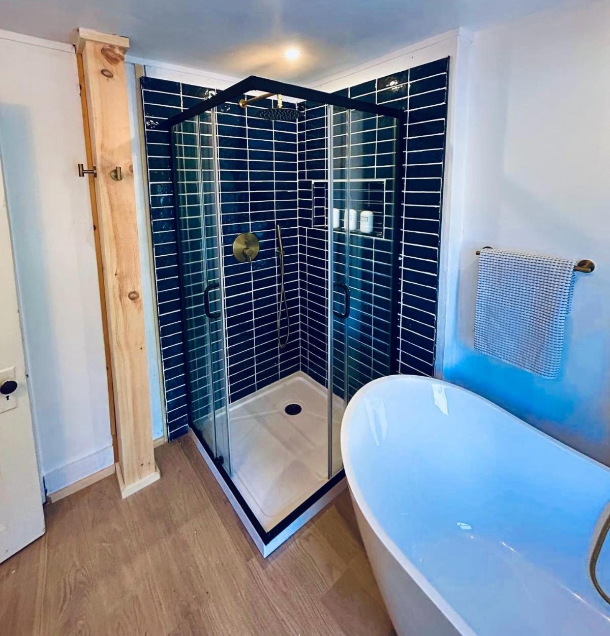 Cozy Cottage With Jacuzzi And Fire Pit And Reading Nook! Livingston Manor Экстерьер фото